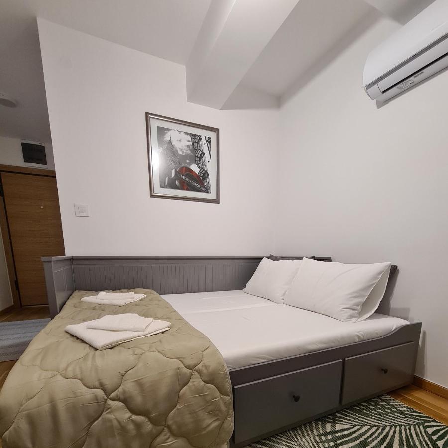 Ferienwohnung New Now Living Novi Sad Exterior foto